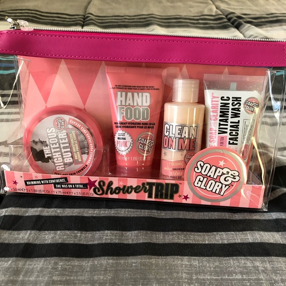 SOAP & GLORY - Picture 2 of 3